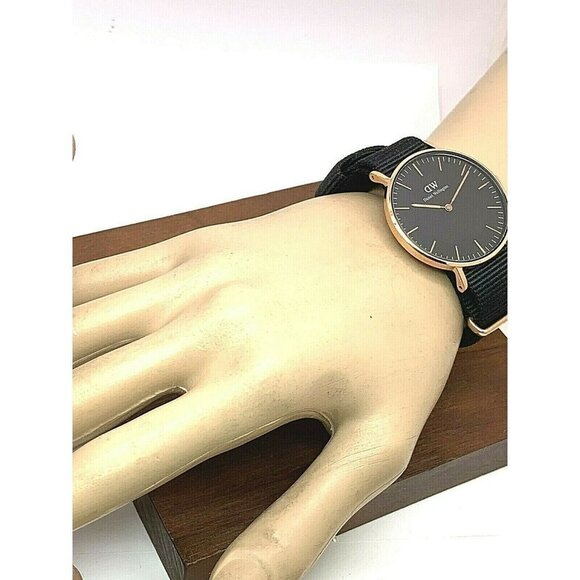 Daniel Wellington Women's Watch Quartz Rose Gold 36mm Black Dial Nylon Strap - Picture 4 of 13